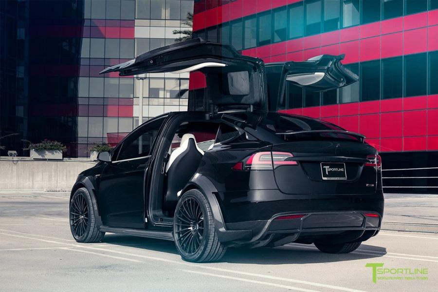  Tesla Model X P100D by T Sportline 2018 года  (фото 10 из 14)
